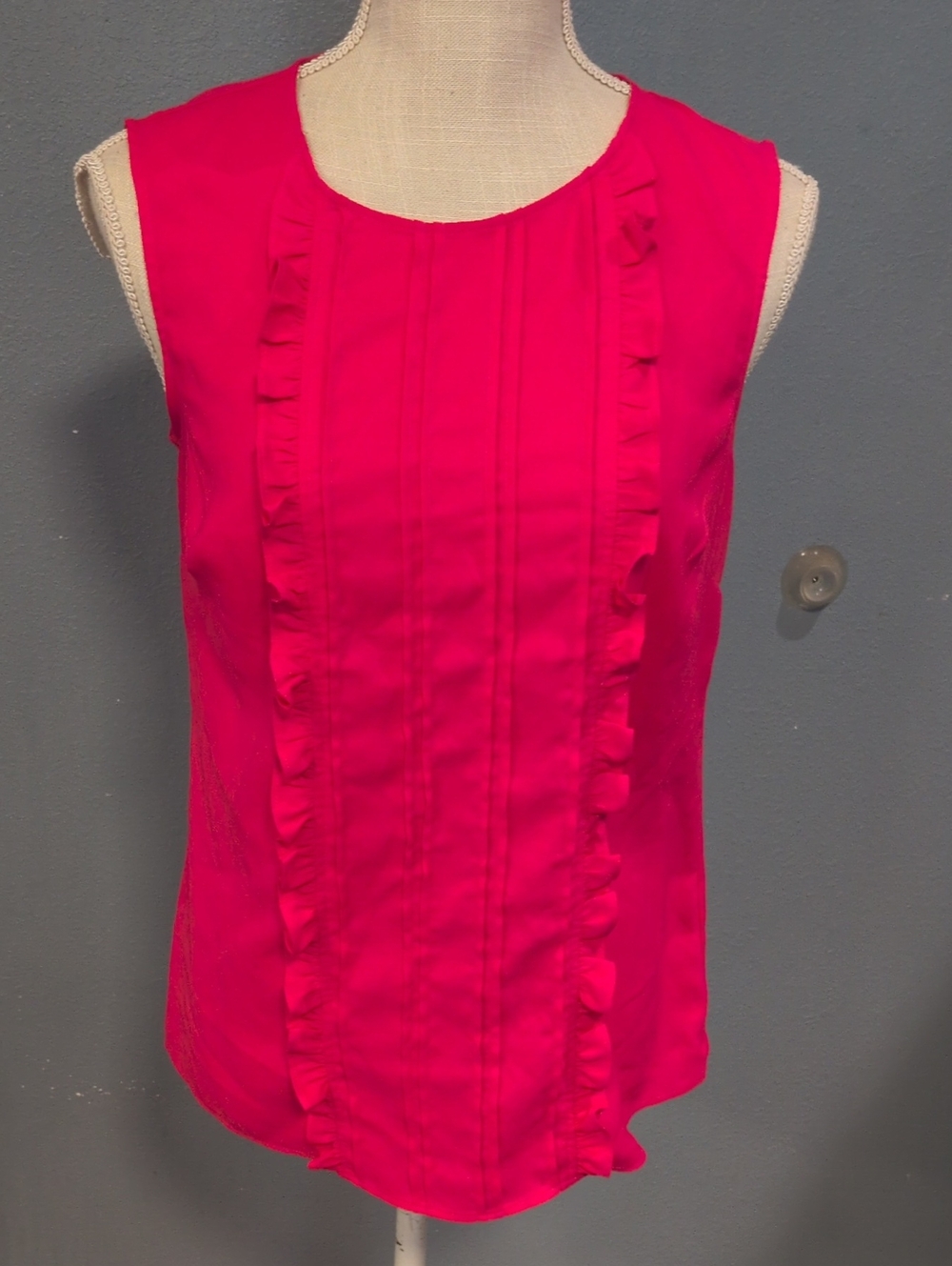 Boden Sleeveless Ruffled Preppy Keyhole Back Flowy Blouse Careerwear Maximalist